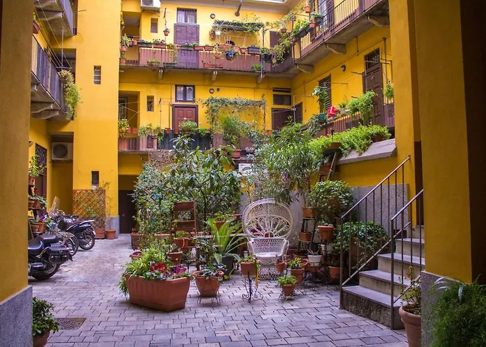 Cozy Navigli Apartment *